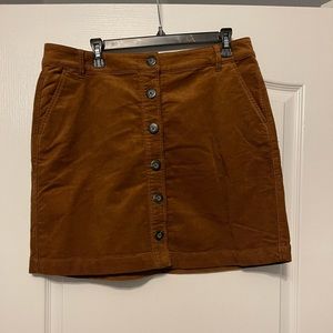 NWOT CAbi corduroy skirt Size 14